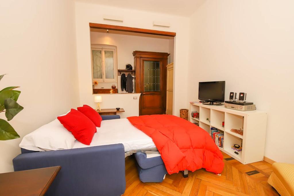Altido Apt For 3 With Rooftop Balcony And Lovely Cityview Генуя Экстерьер фото