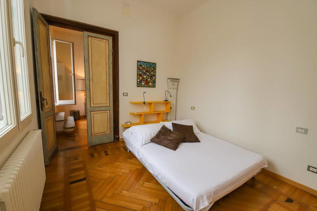 Altido Apt For 3 With Rooftop Balcony And Lovely Cityview Генуя Экстерьер фото