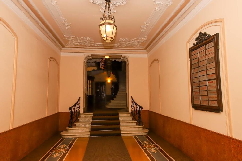 Altido Apt For 3 With Rooftop Balcony And Lovely Cityview Генуя Экстерьер фото